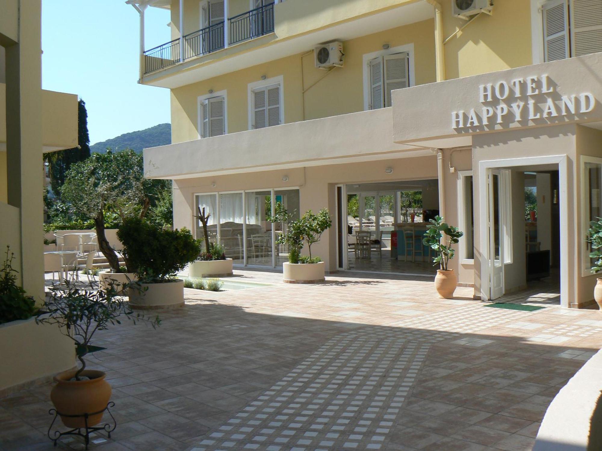 Happyland Hotel Apartments นีดรี ภายนอก รูปภาพ