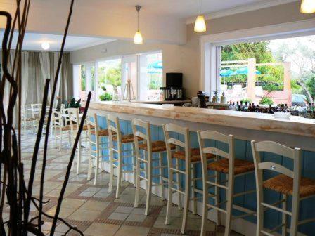 Happyland Hotel Apartments นีดรี ภายนอก รูปภาพ
